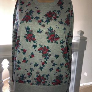 Women’s top size medium